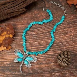 Nwt large Dragonfly necklace